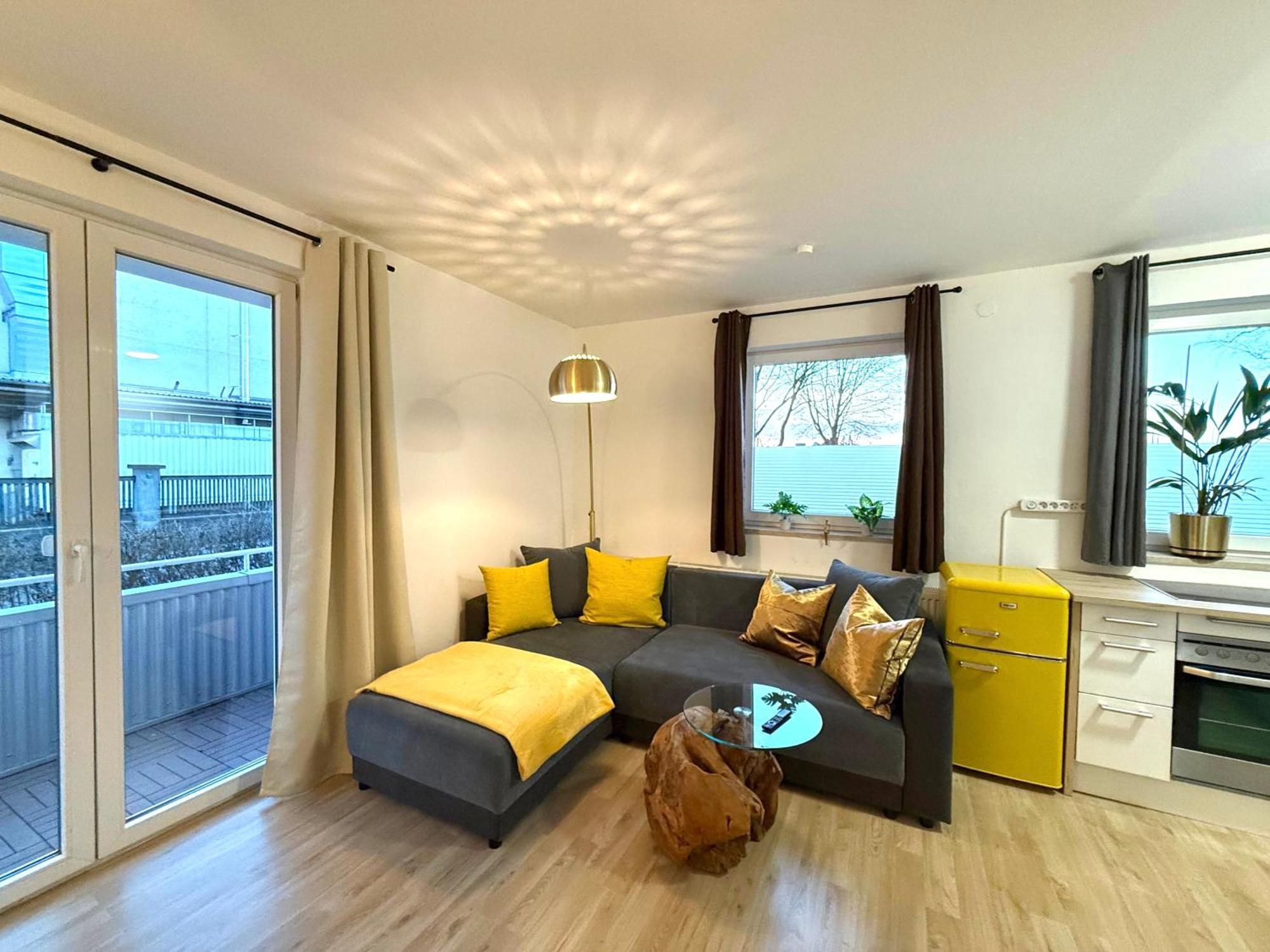Yay - 65M2 Apartment Am Bahnhof - Smart Tv - Internet - Kaffee - Waschmaschine - Trockner Muehldorf am Inn Exterior photo